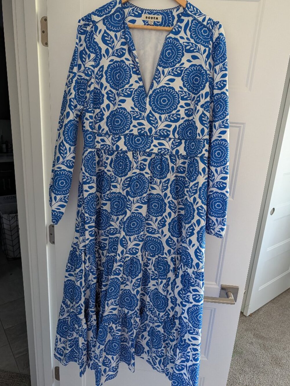 EUC (worn once) Boden Violet trim midi dress, US size 16/18